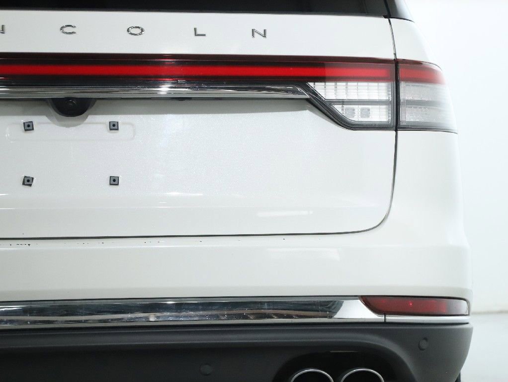 Used 2020 Lincoln Aviator Reserve w/ Equipment Group 201A image 43