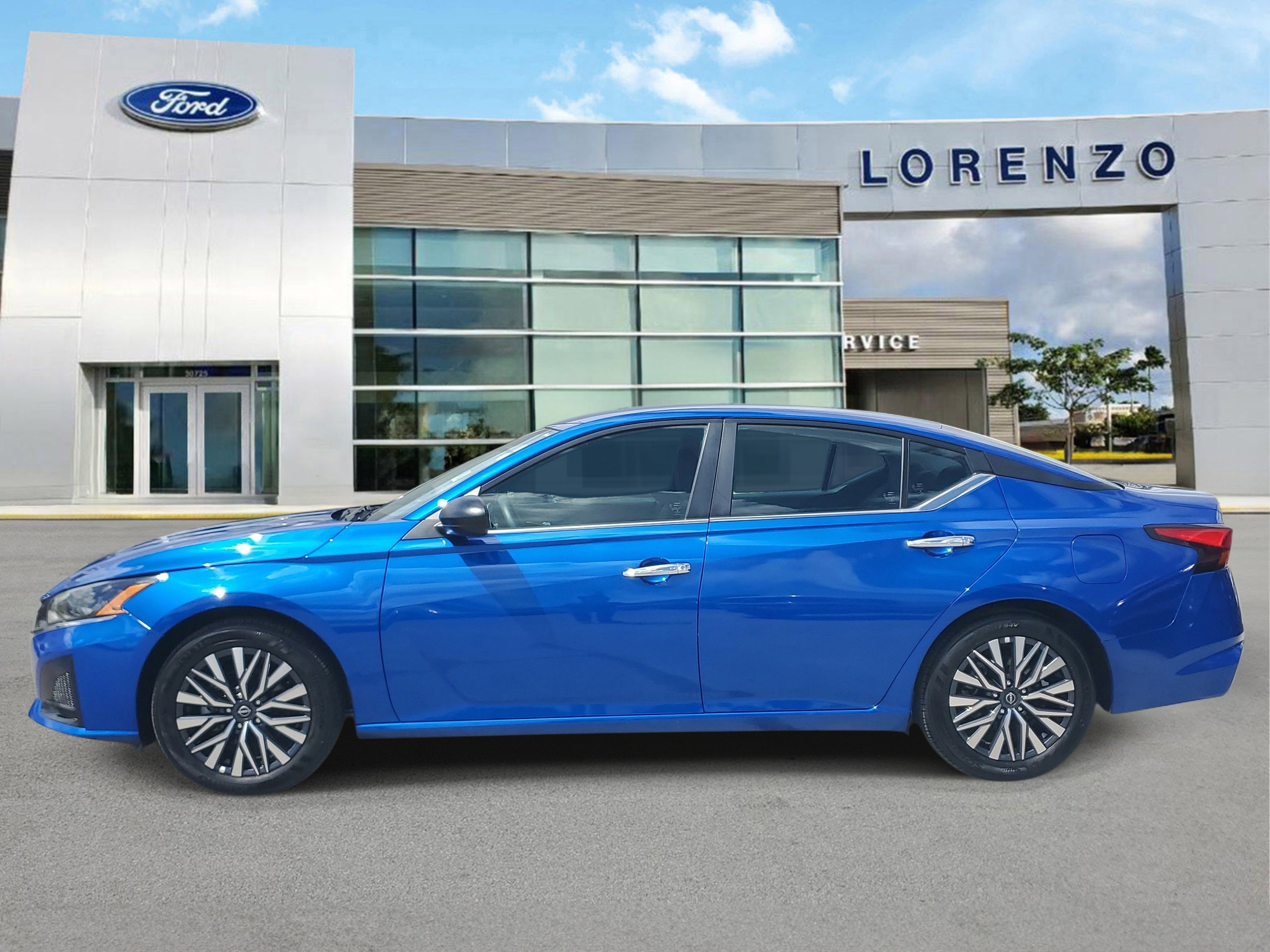 Used 2025 Nissan Altima 2.5 SV image 8