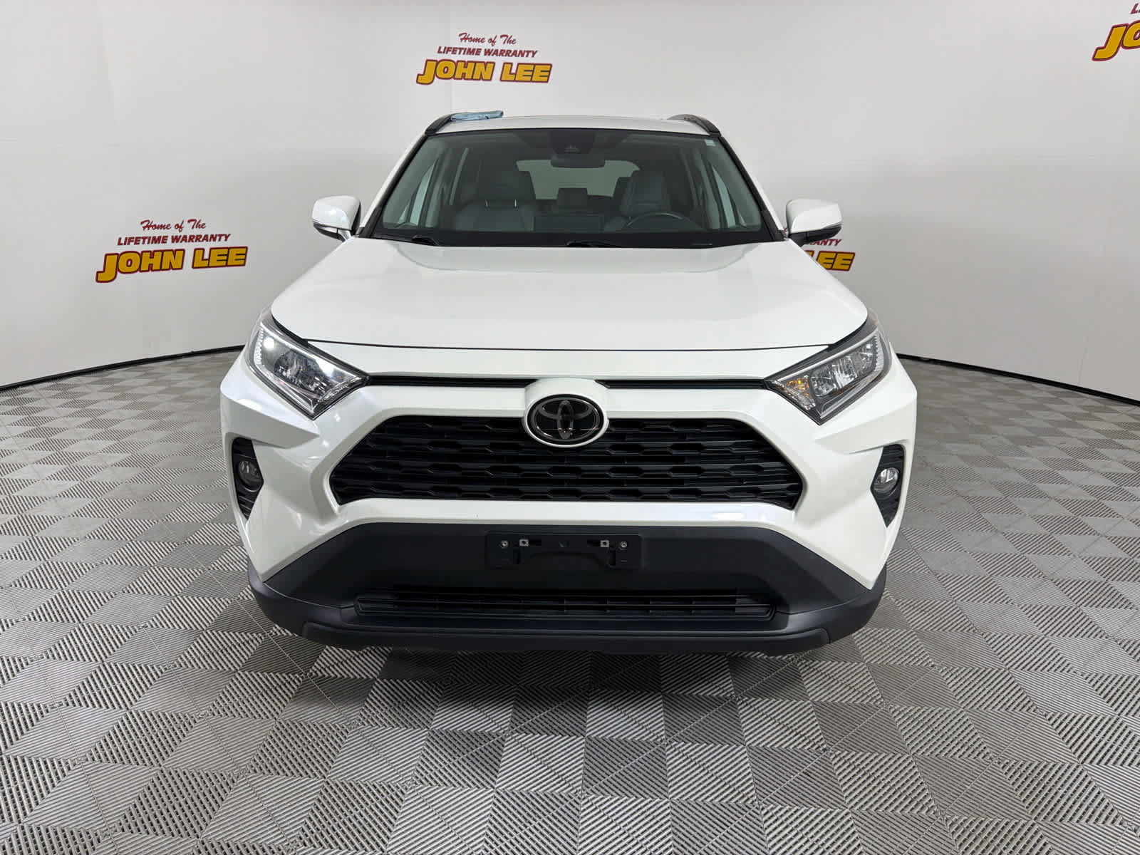 Used 2021 Toyota RAV4 XLE Premium AWD/4WD image 9