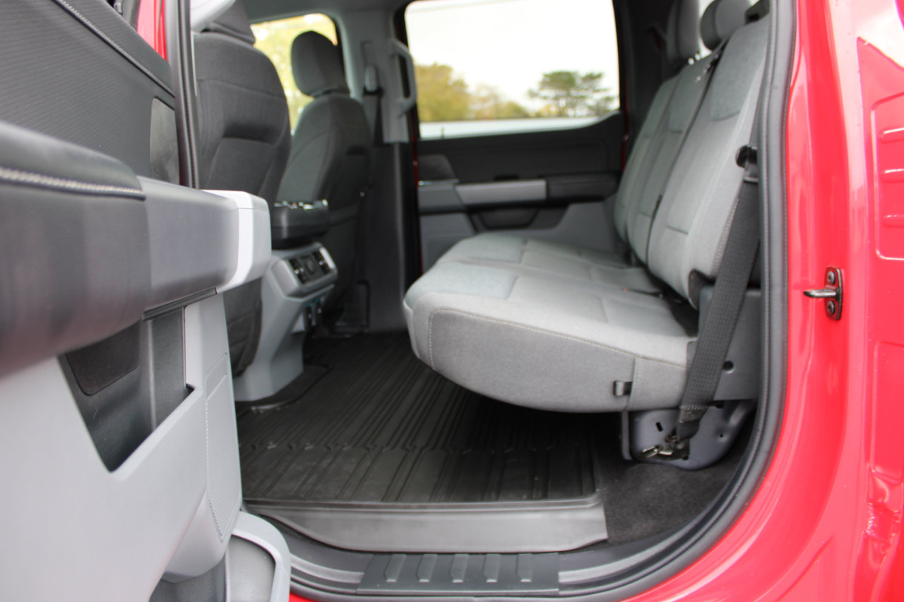 Used 2024 Ford F150 XLT w/ Equipment Group 302A MID image 33