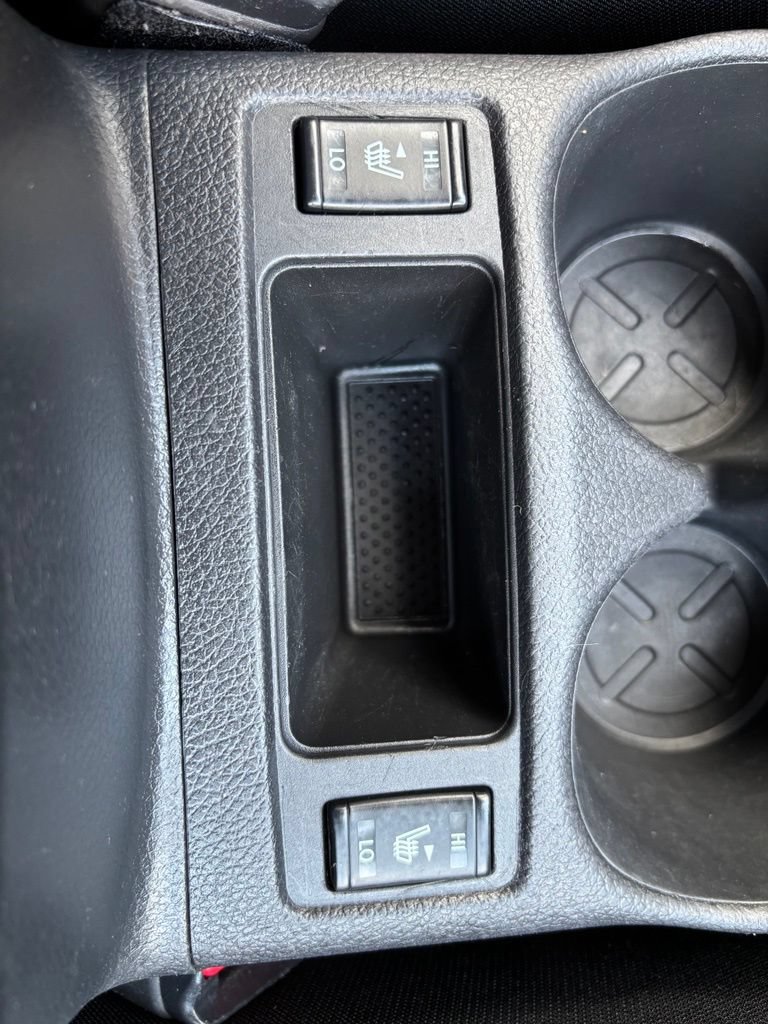 Used 2018 Nissan Rogue SV AWD/4WD image 37