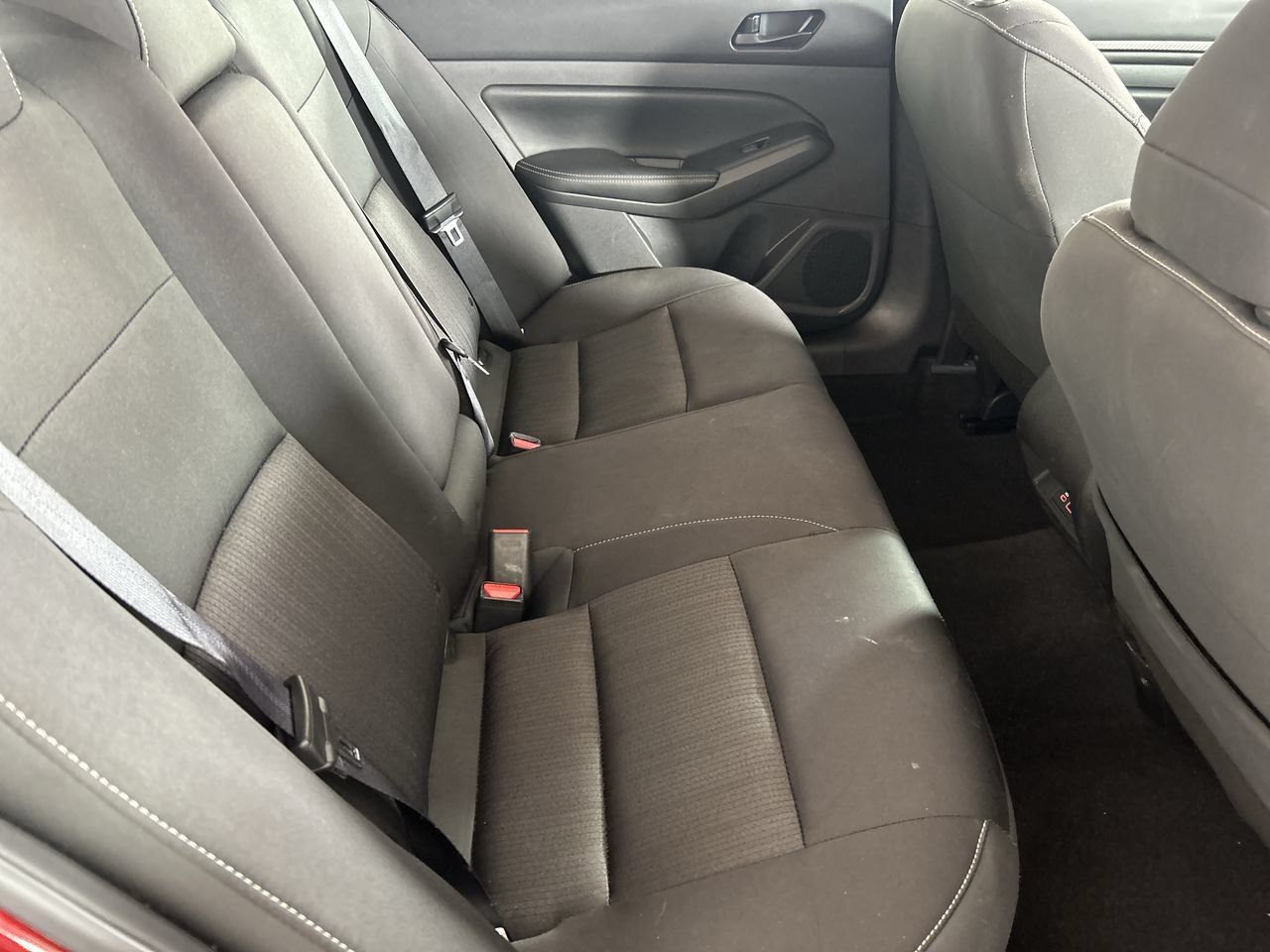 Used 2025 Nissan Altima 2.5 SV FWD image 24