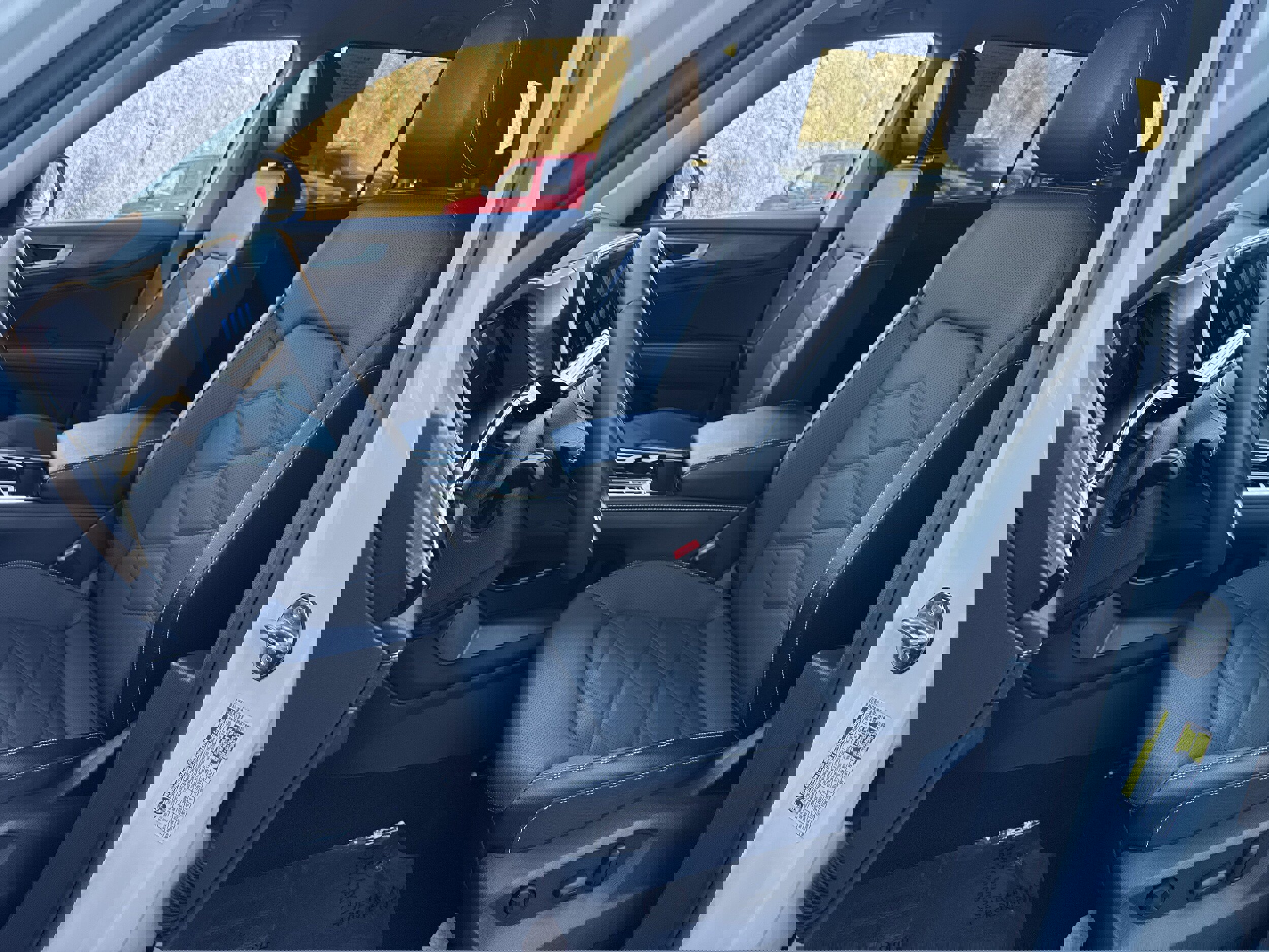 Used 2025 Volkswagen Atlas SE image 5