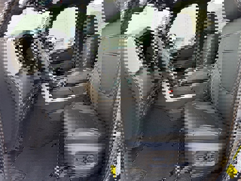 New 2026 Toyota Tundra Limited image 18