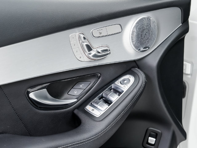 Used 2019 Mercedes-Benz GLC 300 4MATIC image 8