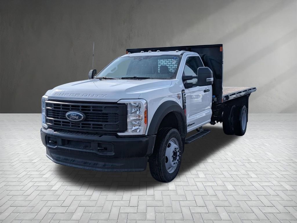 New 2025 Ford F550 4x4 Regular Cab Super Duty image 2