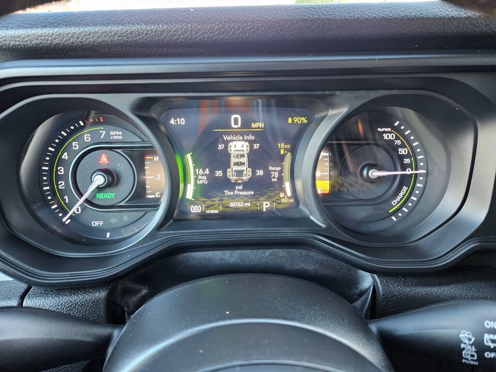 Used 2024 Jeep Wrangler Unlimited AWD/4WD image 22