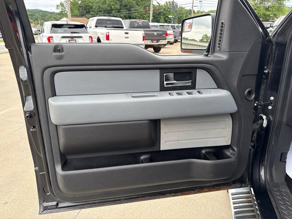 Used 2014 Ford F150 XLT w/ Equipment Group 302A Luxury AWD/4WD image 21