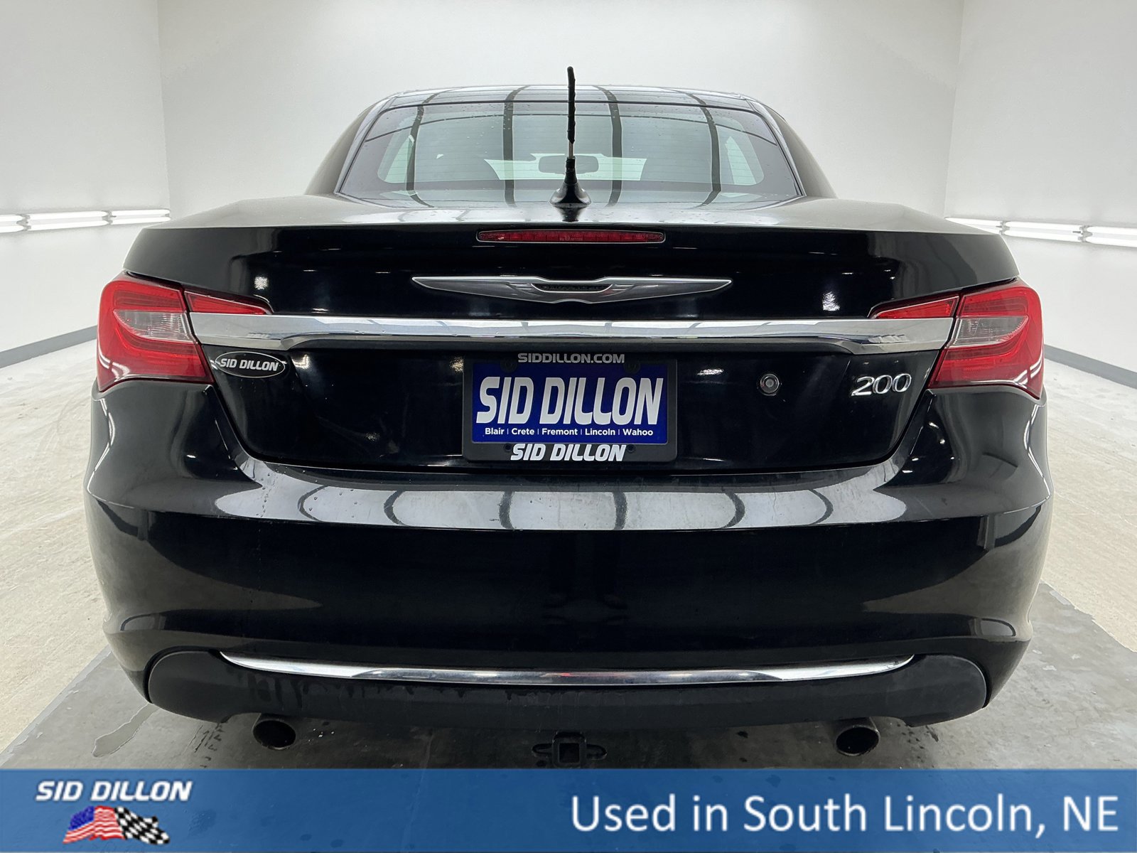 Used 2013 Chrysler 200 Limited image 5