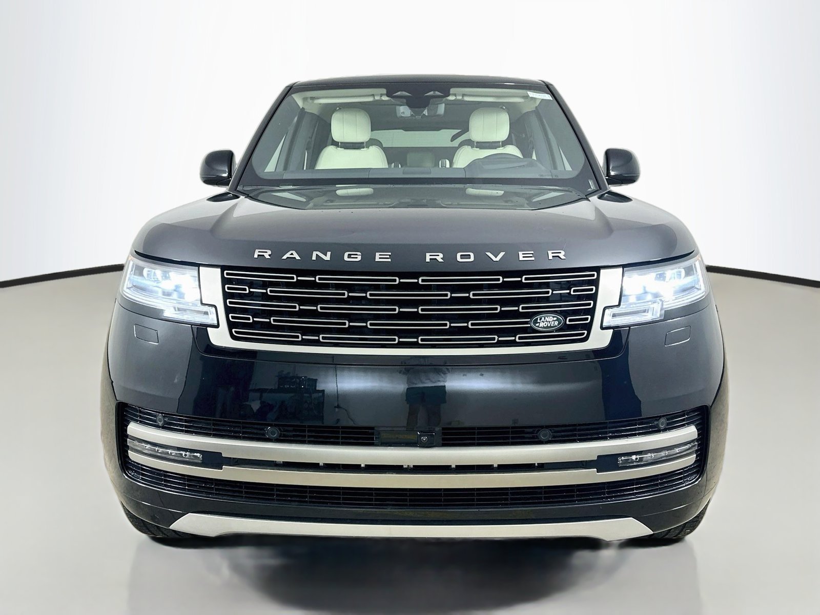 New 2027 Land Rover Range Rover SE AWD/4WD image 2