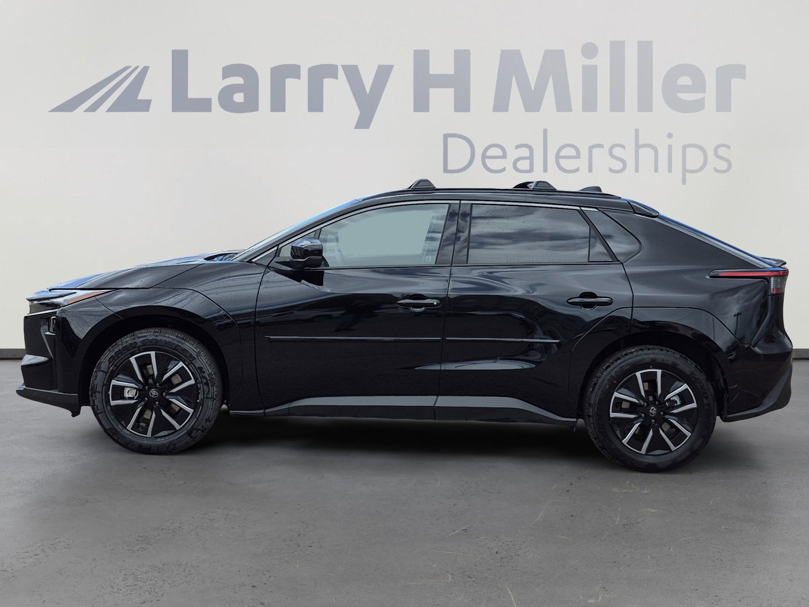 Certified 2026 Toyota bZ image 3