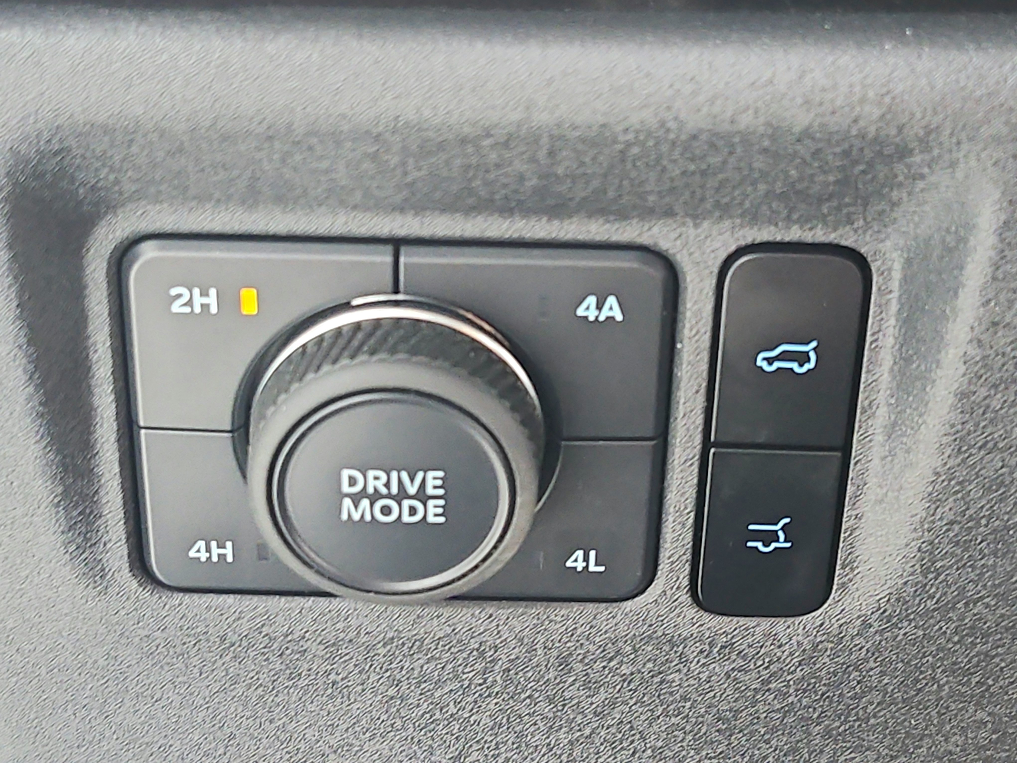 Used 2025 Ford Expedition Active AWD/4WD image 30
