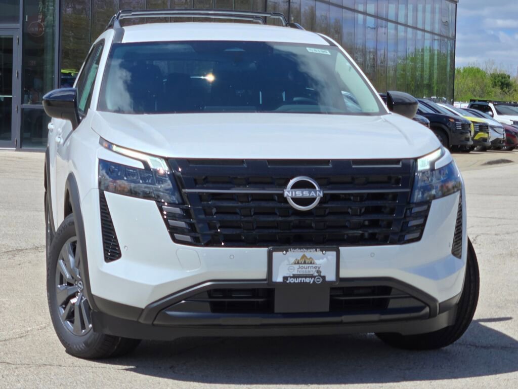New 2026 Nissan Pathfinder SV w/ Cargo Package AWD/4WD image 3