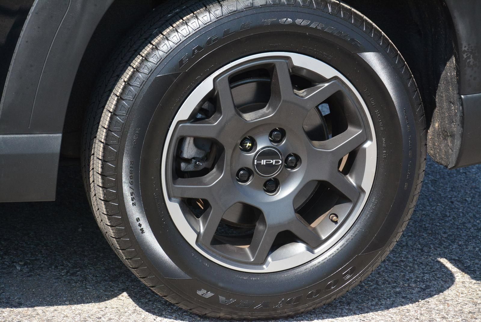 Used 2023 Honda Pilot LX image 32