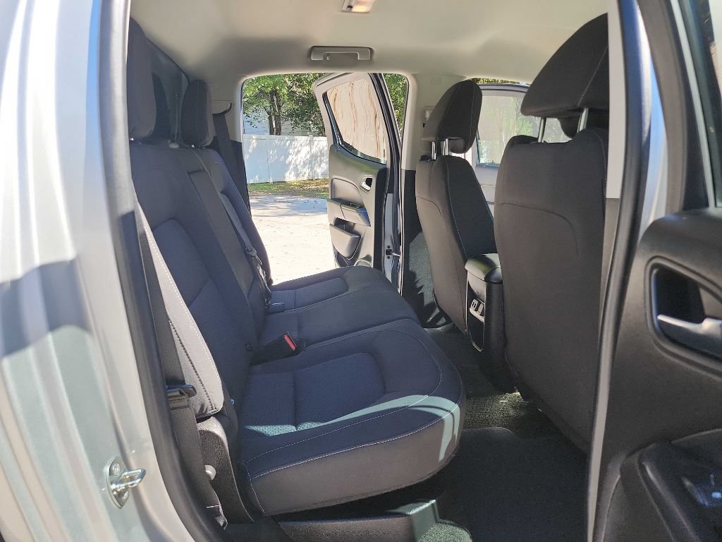 Used 2017 Chevrolet Colorado LT RWD image 38