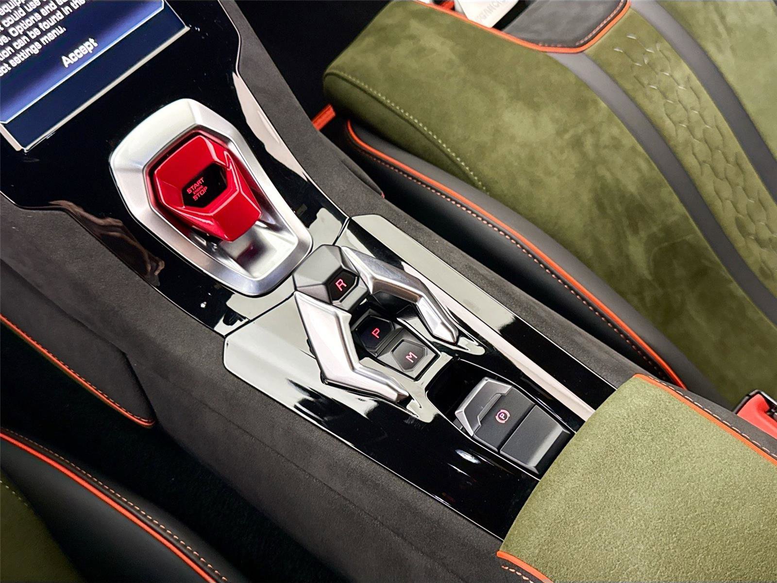 Used 2024 Lamborghini Huracan Sterrato AWD/4WD image 19