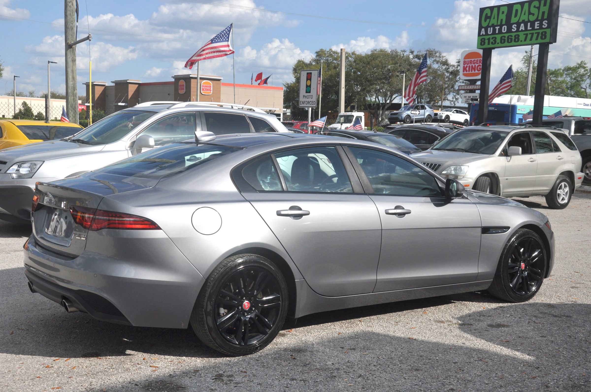 Used 2020 Jaguar XE S RWD image 14