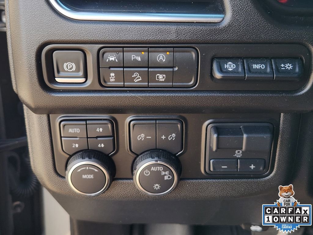 Used 2024 Chevrolet Tahoe Premier w/ Premium Package image 28