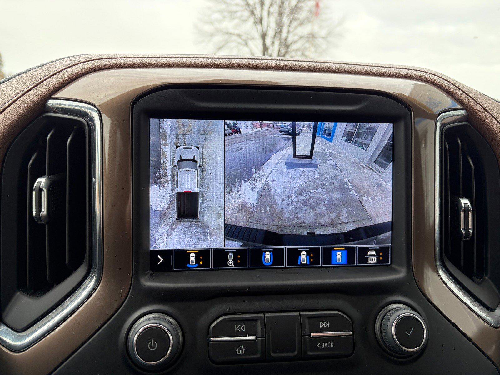 Used 2022 Chevrolet Silverado 2500 High Country w/ Safety Package II image 15