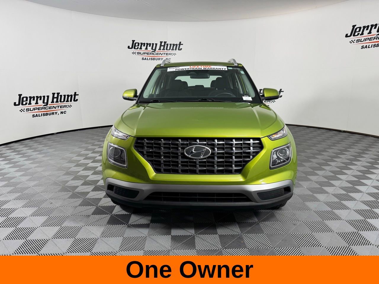 Used 2024 Hyundai Venue SEL image 5