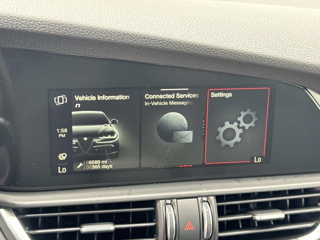 New 2026 Alfa Romeo Giulia w/ Driving Assist Package RWD image 14