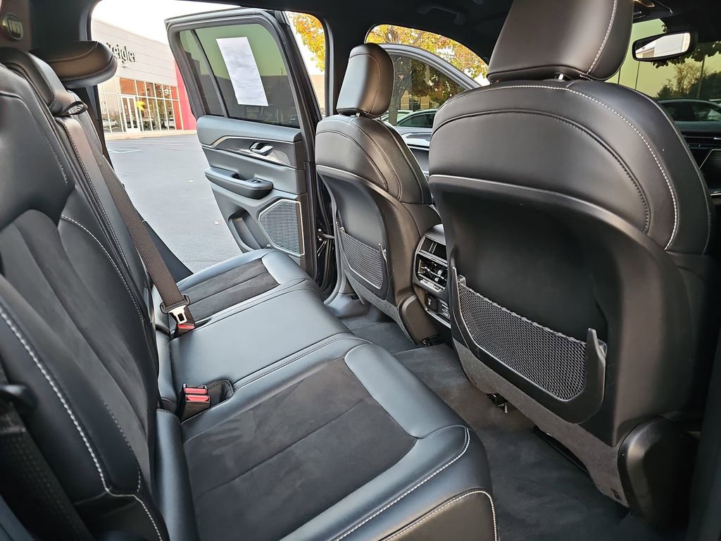 Certified 2022 Jeep Grand Cherokee Altitude image 11