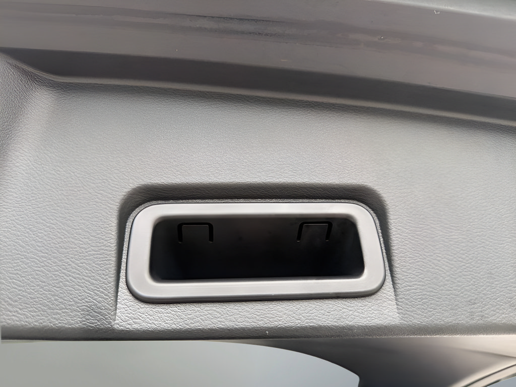 Used 2024 Nissan Rogue Platinum w/ Platinum Premium Package FWD image 14