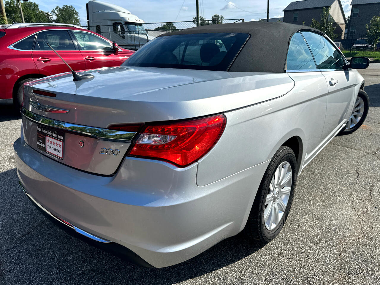 Used 2012 Chrysler 200 Touring image 3