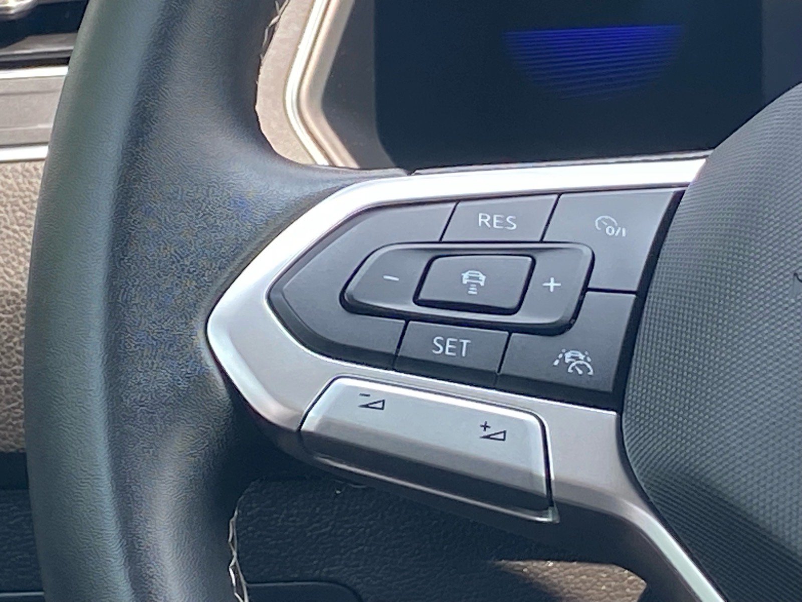 Certified 2023 Volkswagen Tiguan S w/ Driver Assistance Package FWD image 7