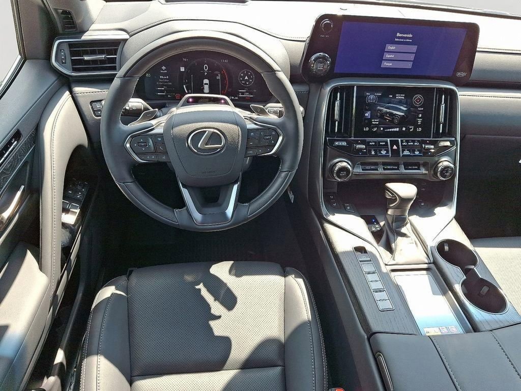 New 2025 Lexus LX 600 4WD w/ Luxury Package image 7