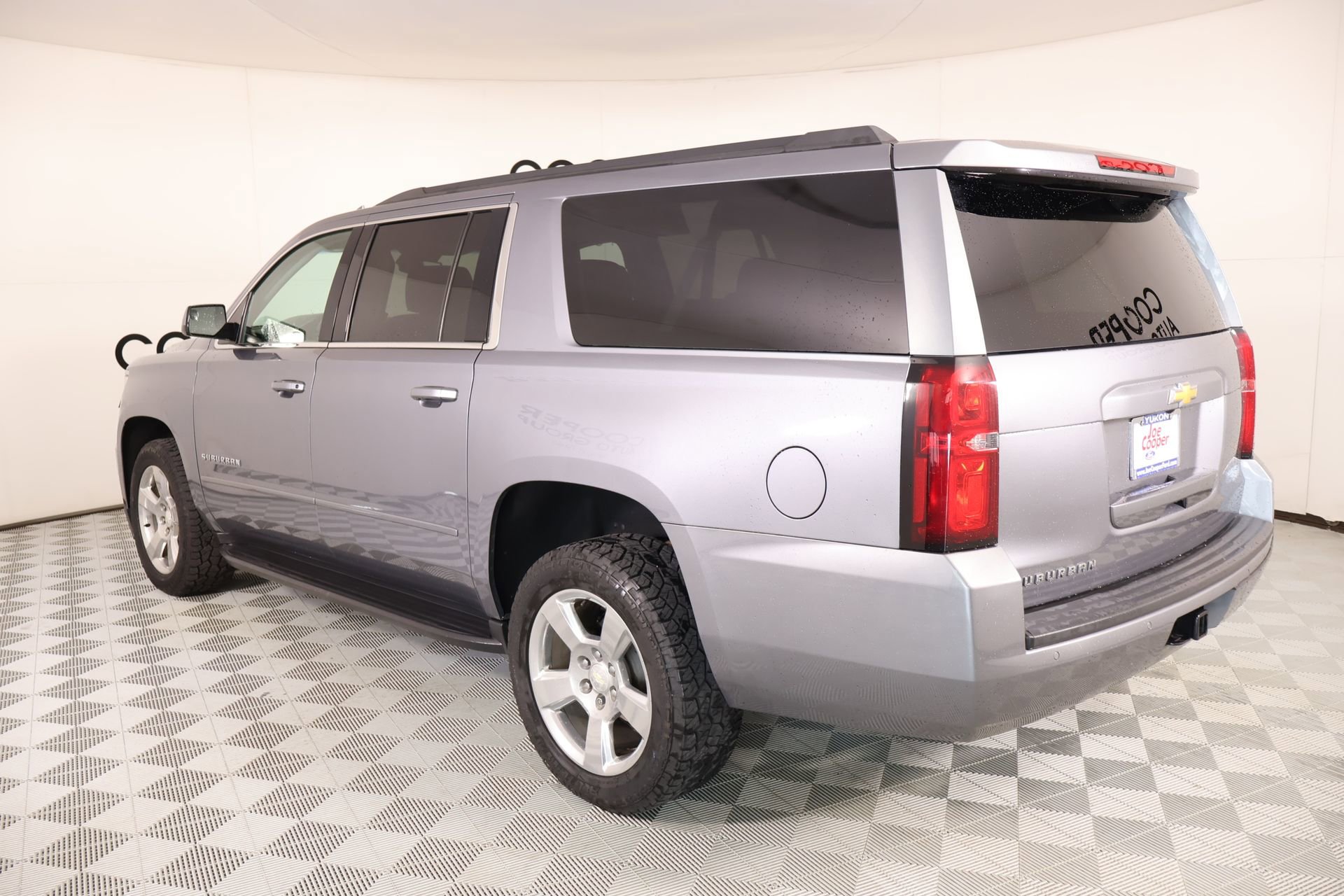 Used 2018 Chevrolet Suburban LS w/ Enhanced Driver Alert Package AWD/4WD image 22