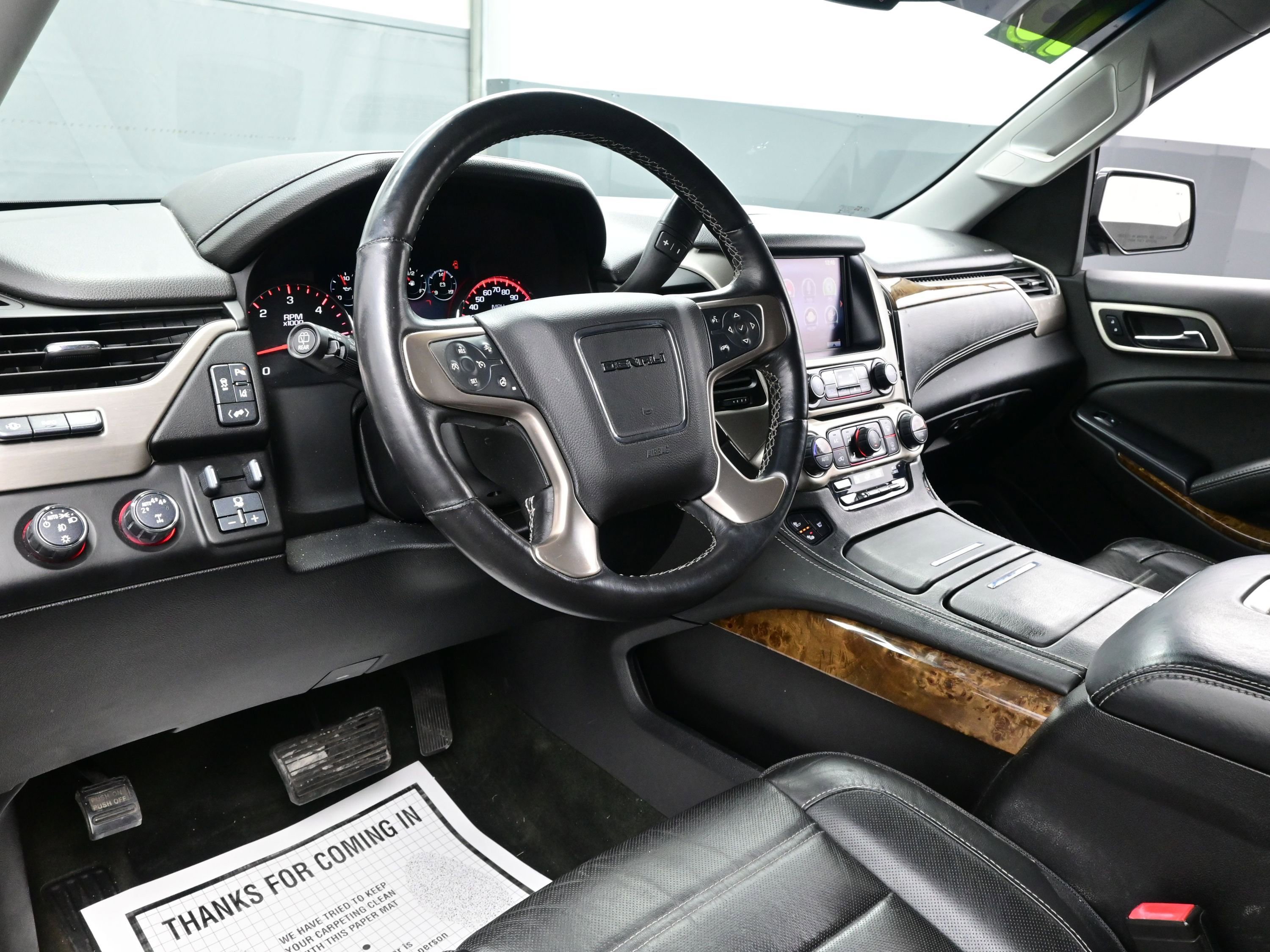 Used 2015 GMC Yukon Denali w/ Touring Package image 13