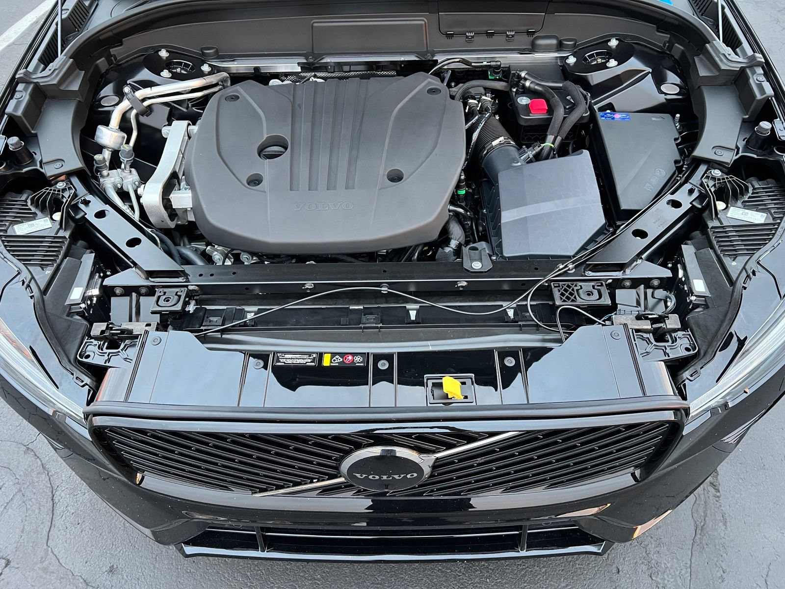 New 2026 Volvo XC60 B5 Plus w/ Climate Package AWD/4WD image 38