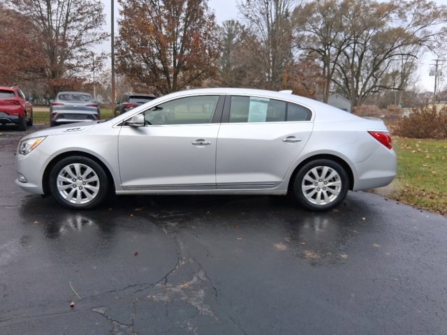 Used 2015 Buick LaCrosse Leather image 3