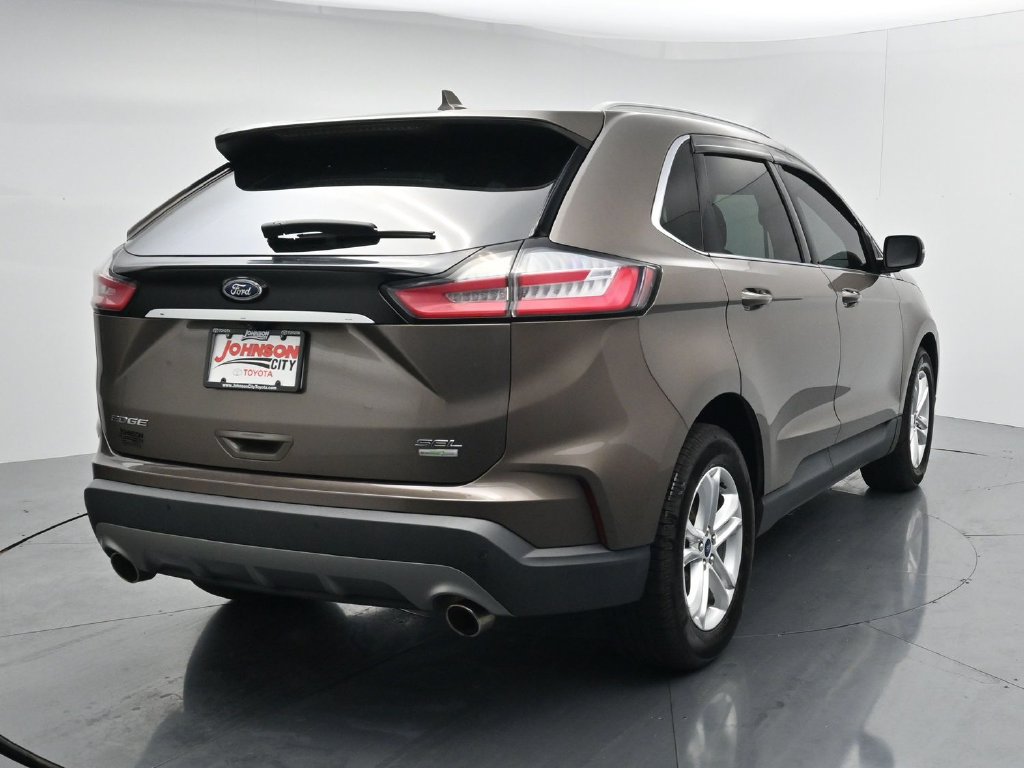 Used 2019 Ford Edge SEL AWD/4WD image 6