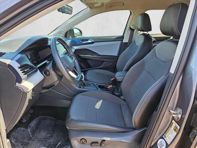 Used 2022 Volkswagen Taos SE FWD image 21