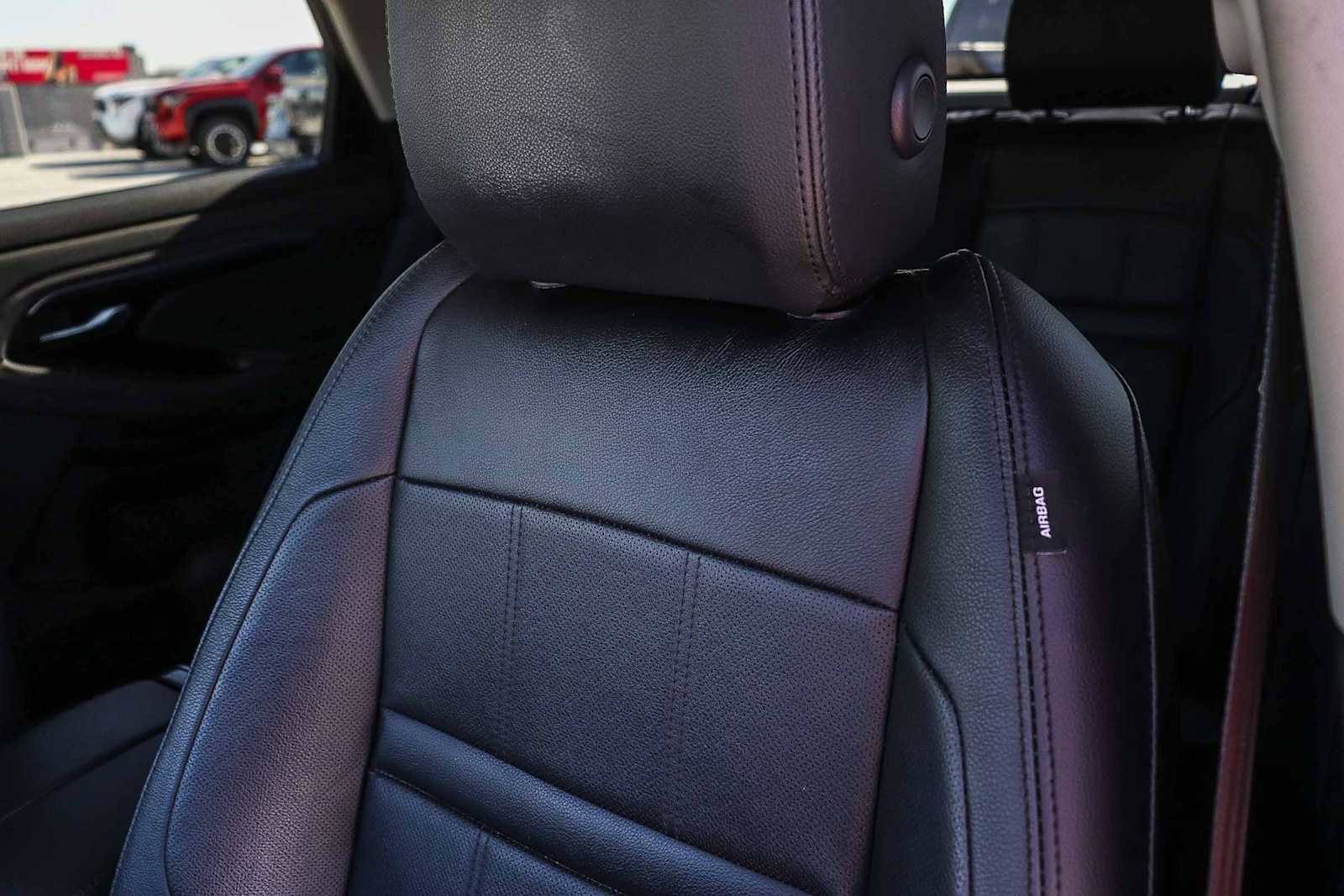 Used 2022 Land Rover Range Rover Evoque SE image 26