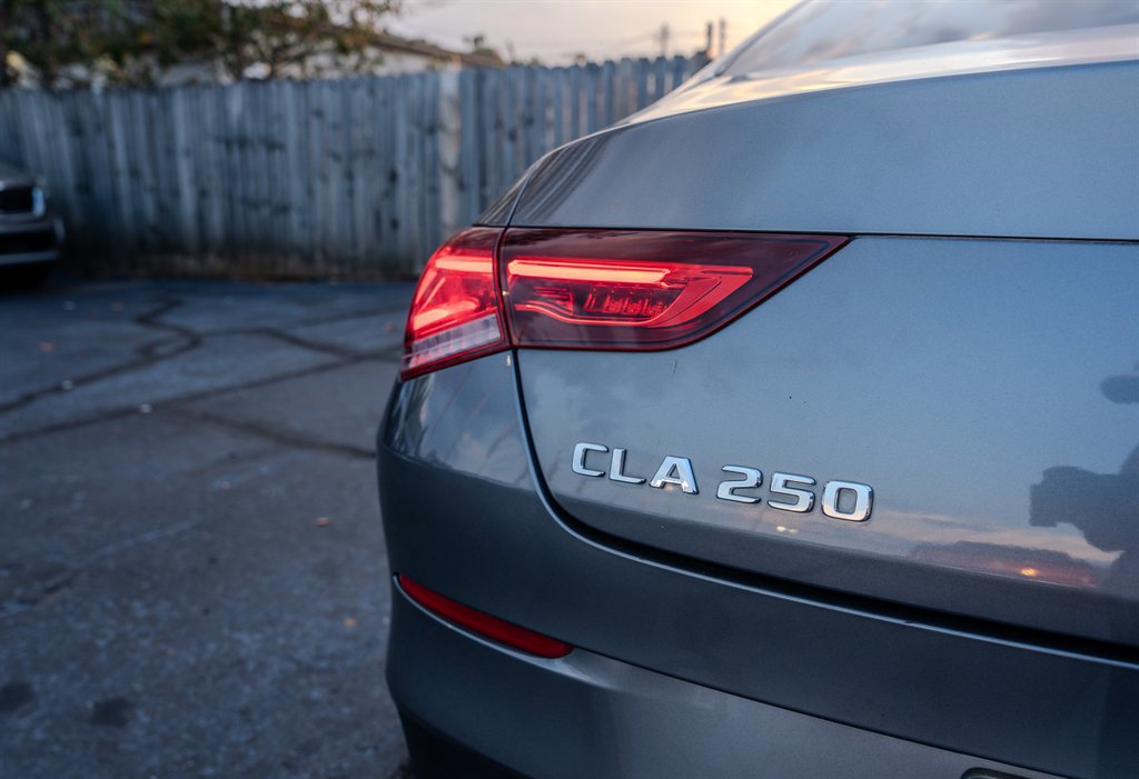 Used 2020 Mercedes-Benz CLA 250 4MATIC image 9