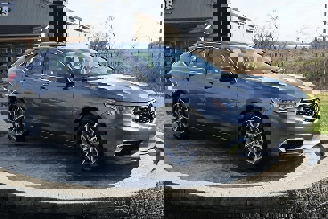 Used 2018 Acura TLX 2.4L Tech Pkg image 3