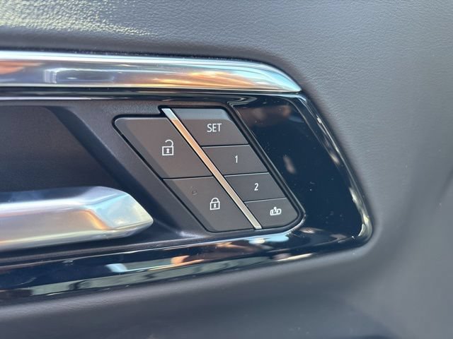 New 2026 Chevrolet Suburban Premier w/ Sun And Tow Package AWD/4WD image 17