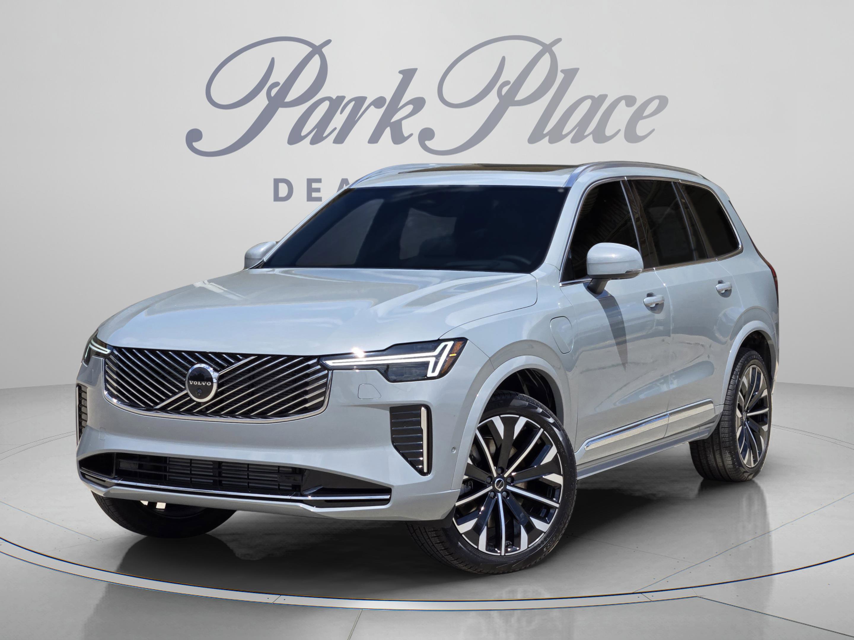 New 2026 Volvo XC90 T8 Ultra w/ Protection Package Premier AWD/4WD image 1