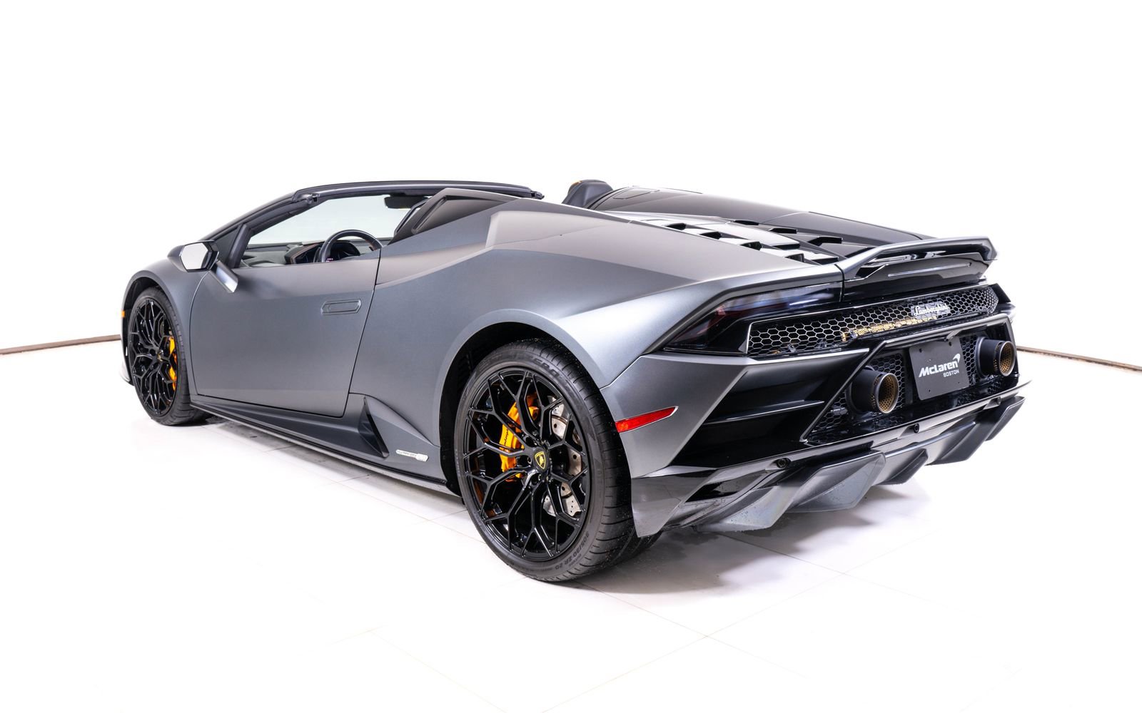 Used 2021 Lamborghini Huracan EVO image 5