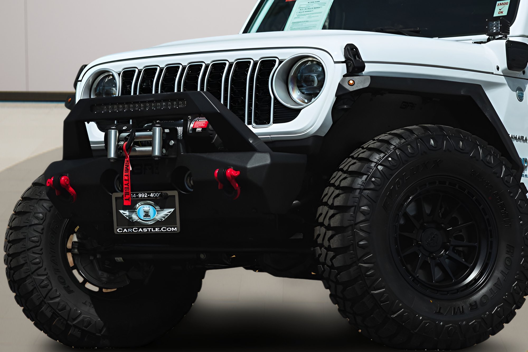 Used 2024 Jeep Wrangler Unlimited Sahara AWD/4WD image 2