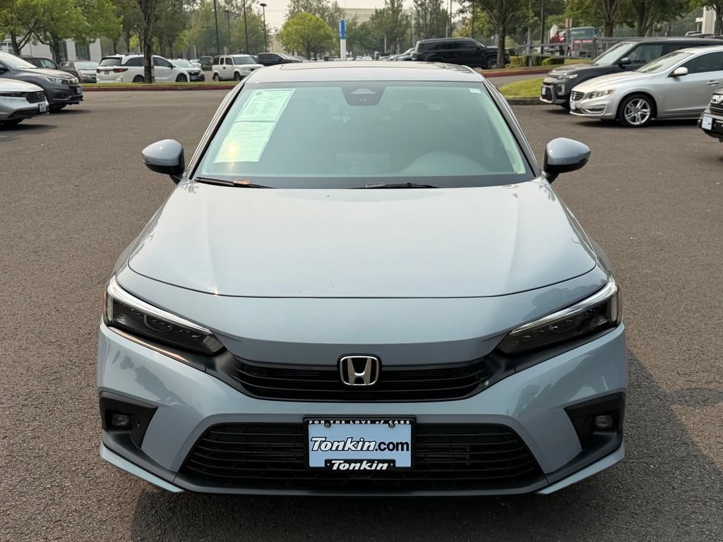 Used 2022 Honda Civic Touring image 3