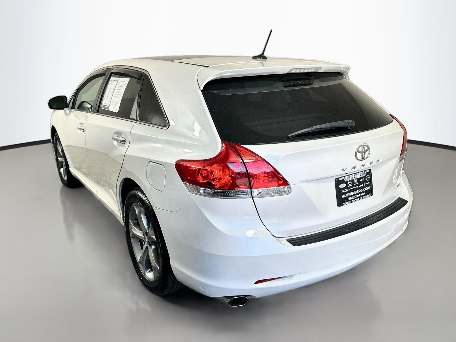 Used 2010 Toyota Venza AWD image 5