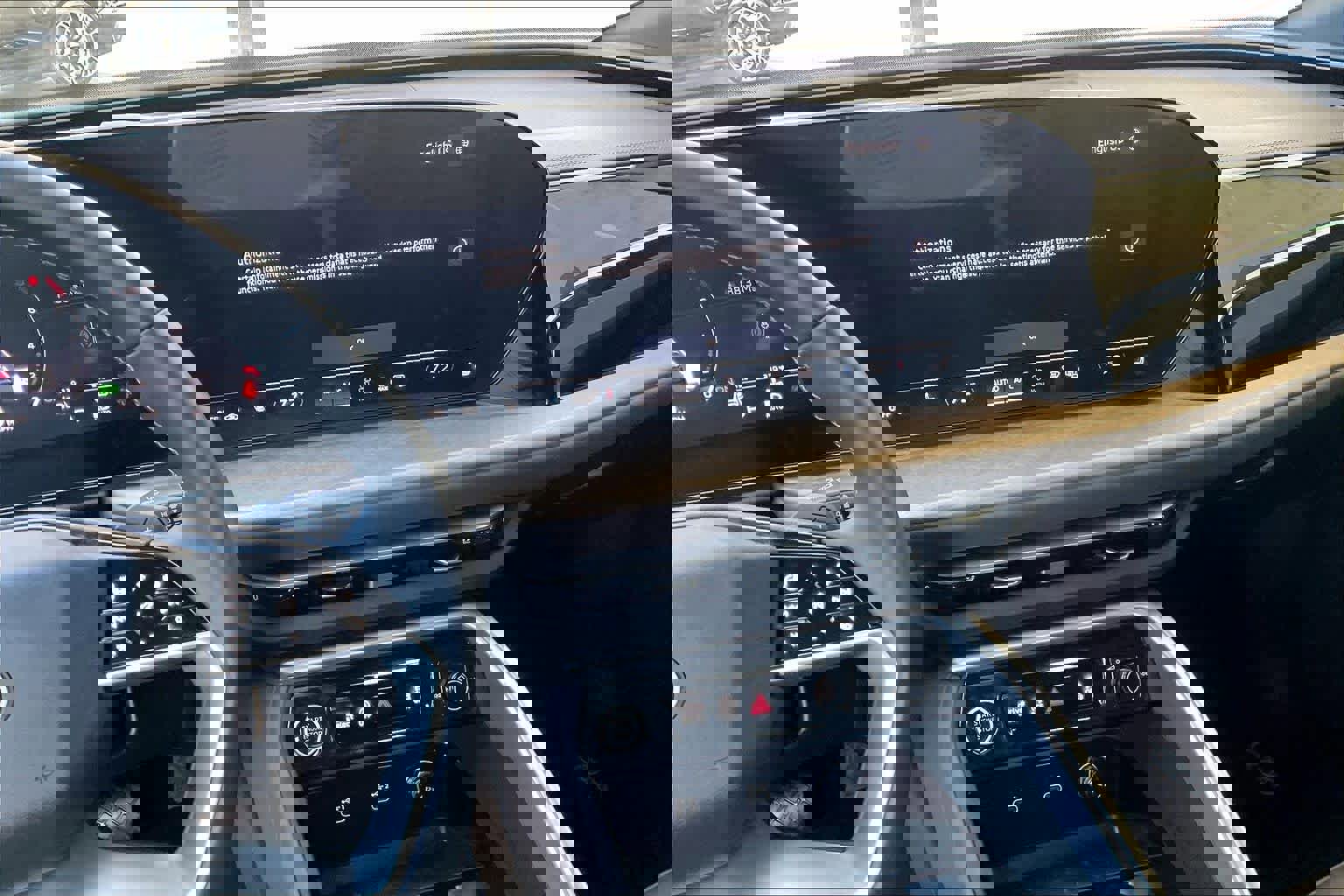 Used 2025 Audi Q5 Premium w/ Convenience Package image 6