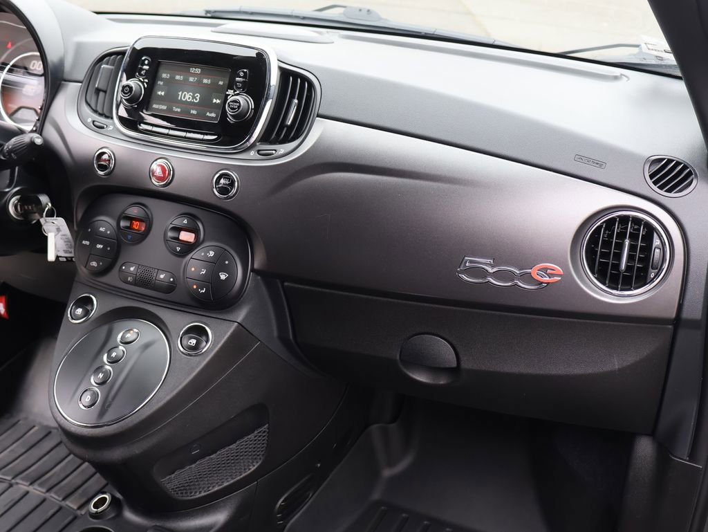 Used 2017 FIAT 500 e image 28