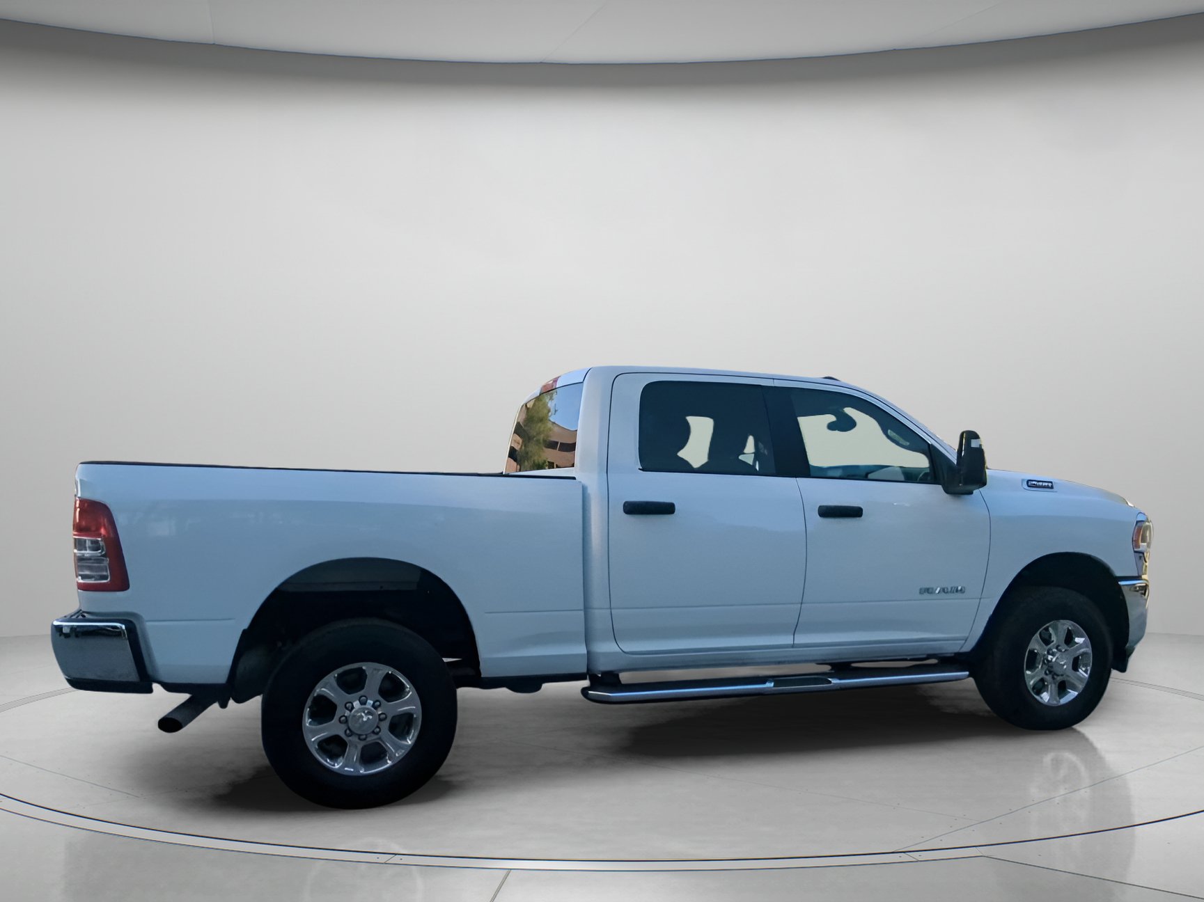 Used 2024 RAM 2500 Big Horn AWD/4WD image 30