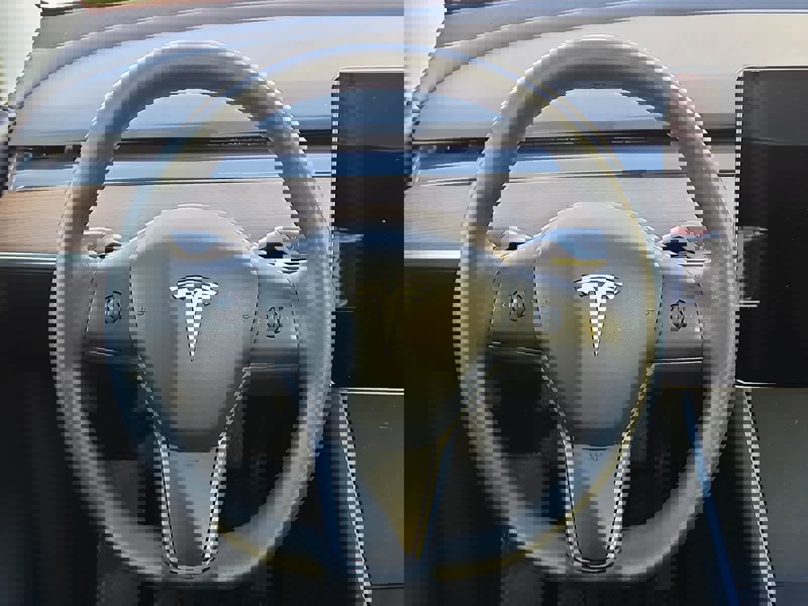 Used 2020 Tesla Model Y Long Range image 25