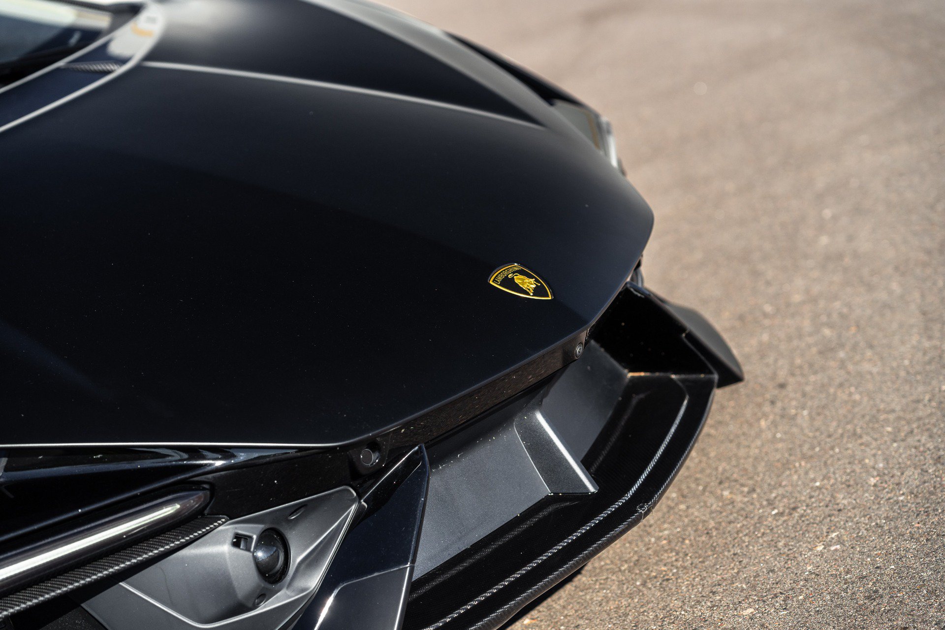 Used 2025 Lamborghini Revuelto AWD/4WD image 10